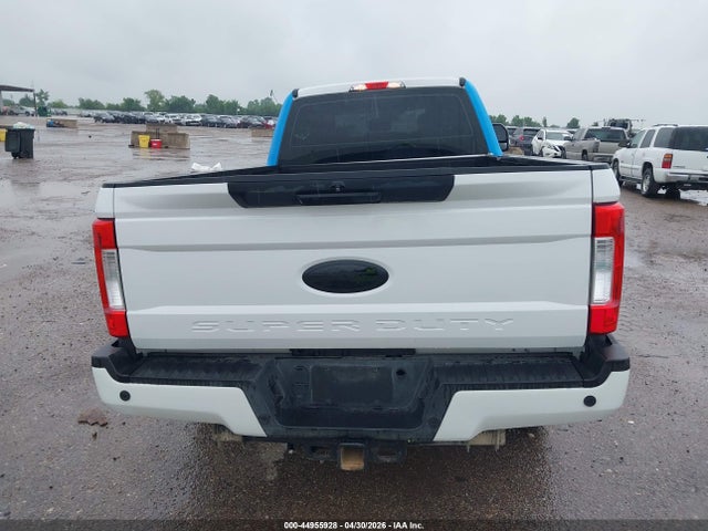 Ford F-350 Xl