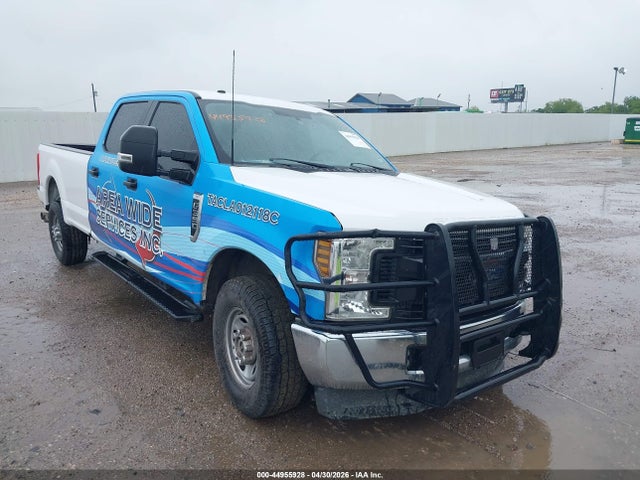 Salvage Ford F-350 Image