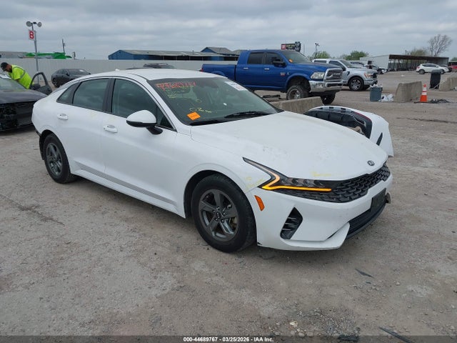 Salvage Kia K5 Image