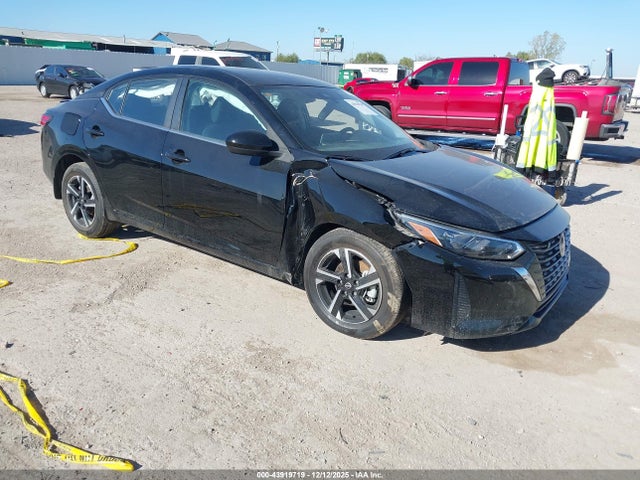 Salvage Nissan Sentra Image