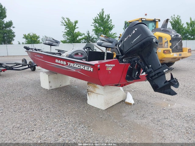 Tracker Bass Tracker