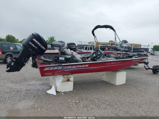 Tracker Bass Tracker