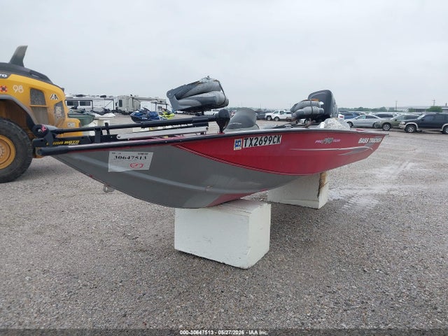 Tracker Bass Tracker