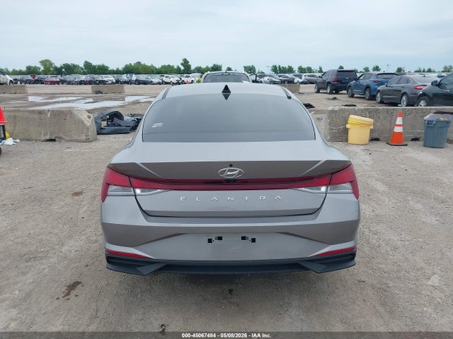 Hyundai ELANTRA Sel