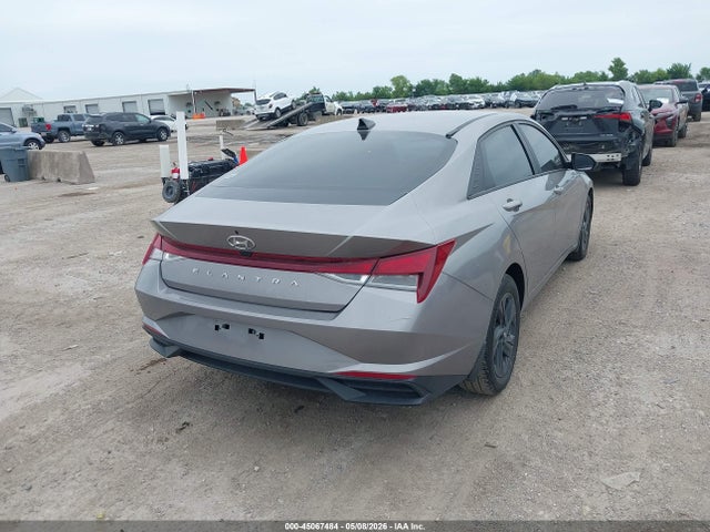 Hyundai ELANTRA Sel