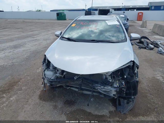 Toyota Corolla Xle