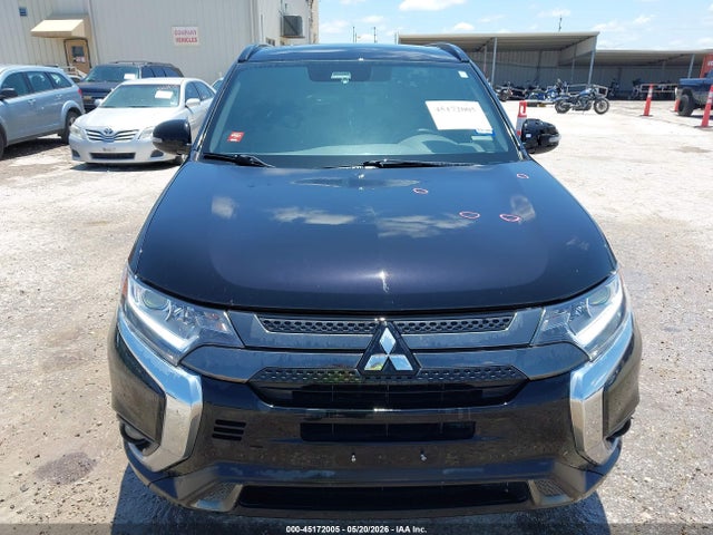 Mitsubishi Outlander Le 2.4