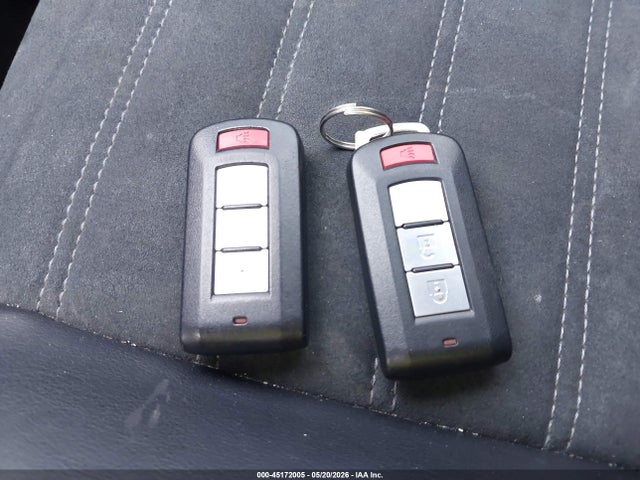 Mitsubishi Outlander Le 2.4