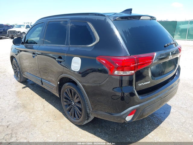 Mitsubishi Outlander Le 2.4