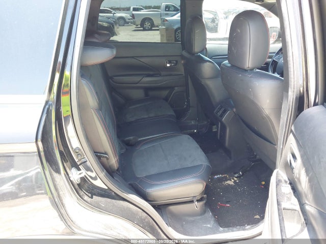 Mitsubishi Outlander Le 2.4