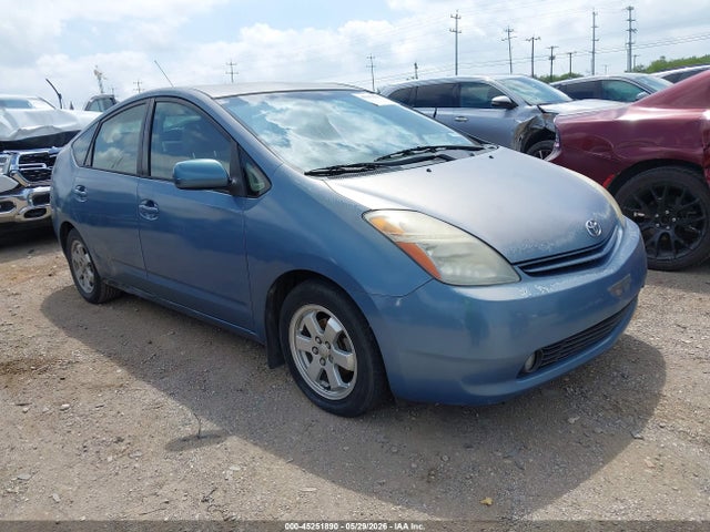 Salvage Toyota Prius Image