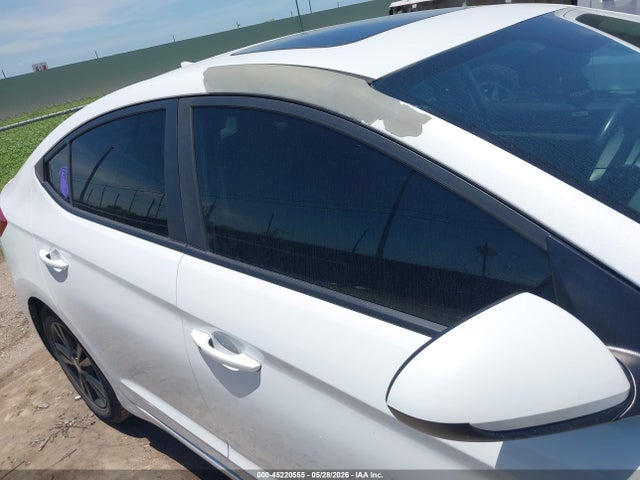 Hyundai ELANTRA Value Edition