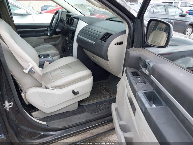 Dodge Grand Caravan Sxt