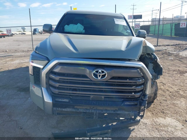Toyota Tundra Limited