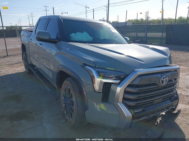 Salvage Toyota Tundra Image