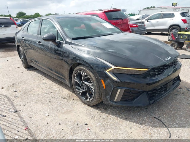 Salvage Kia K5 Image