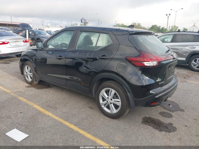Nissan Kicks Play S