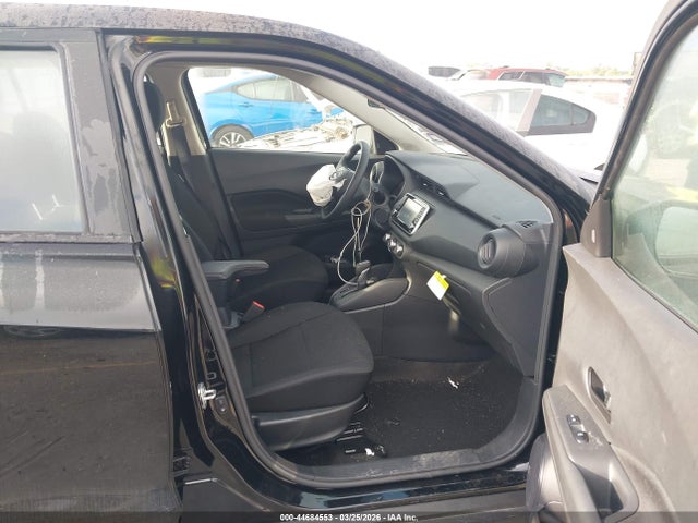 Nissan Kicks Play S