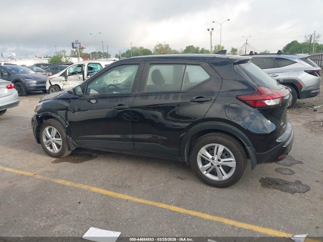 Nissan Kicks Play S