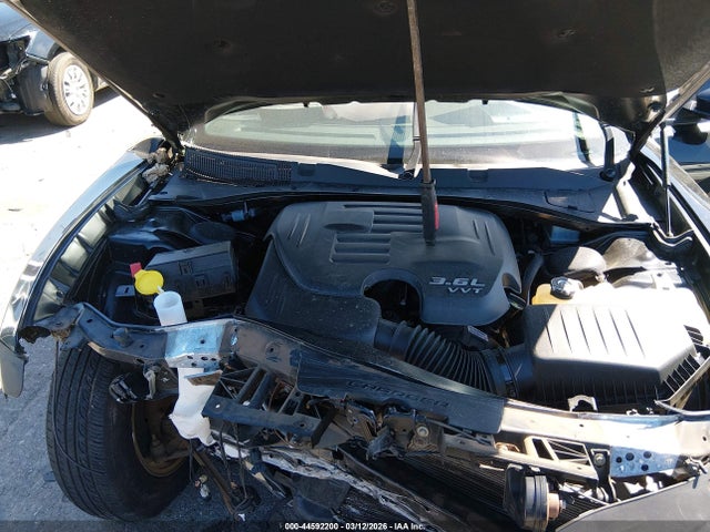 Dodge Charger Sxt Rwd