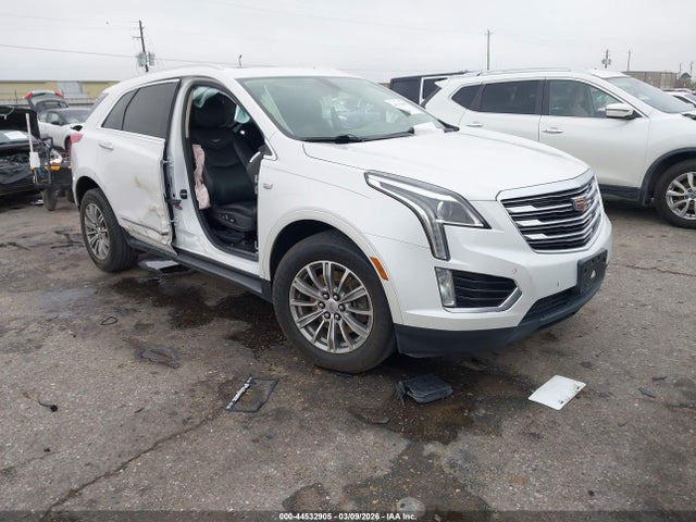Salvage Cadillac XT5 Image