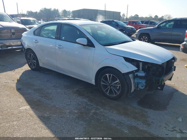 Salvage Kia Forte Image
