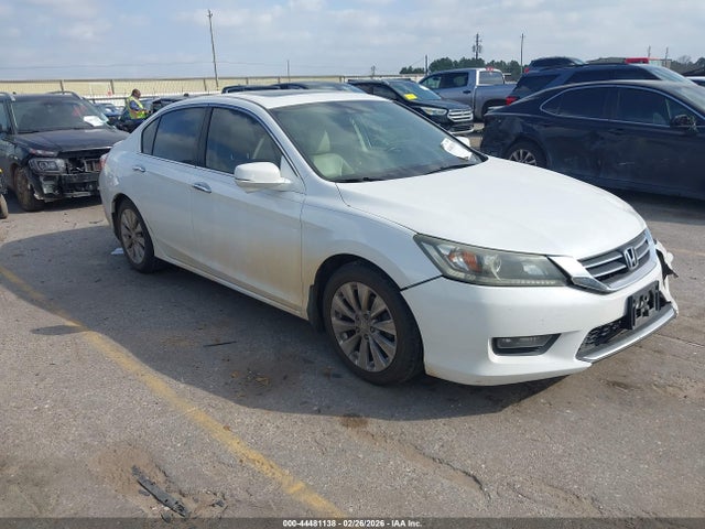 Salvage Honda Accord Image