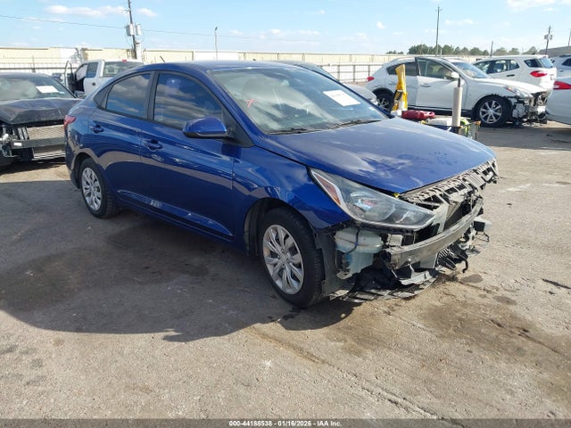 Salvage Hyundai ACCENT Image