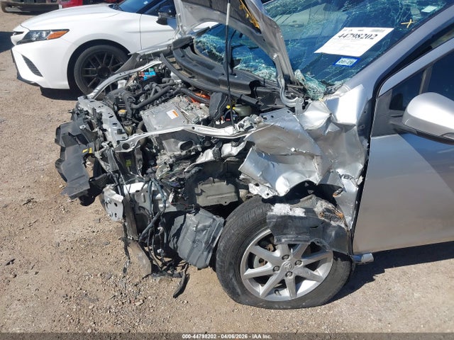 Toyota Prius c Three