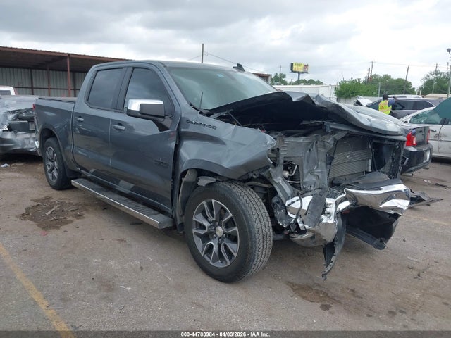 Salvage Chevrolet Silverado 1500 Image