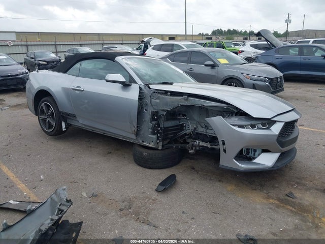 Salvage Ford Mustang Image