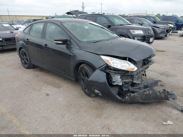 Salvage Ford Focus Image