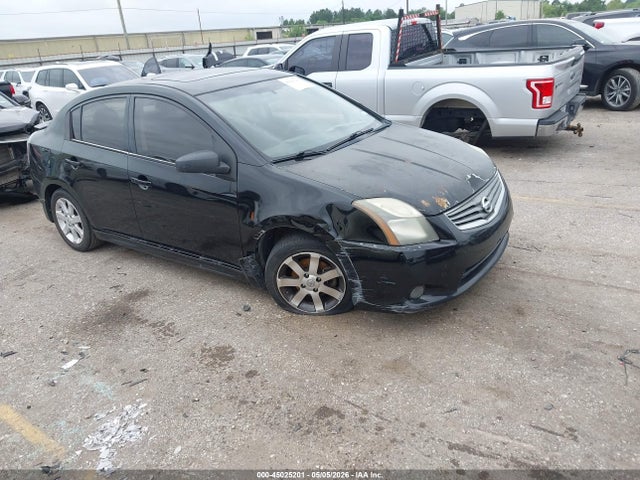 Salvage Nissan Sentra Image