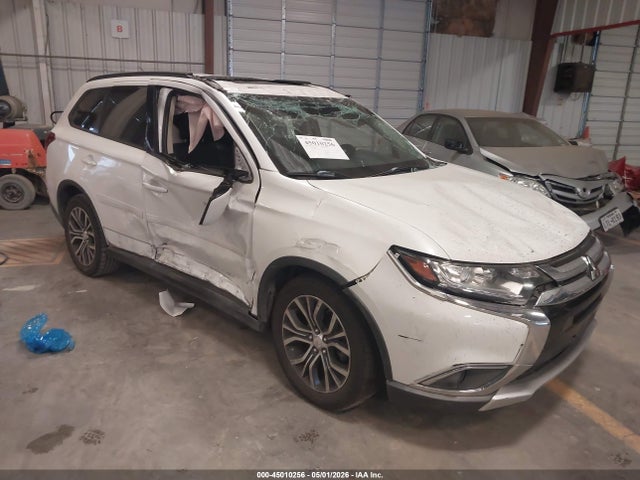Salvage Mitsubishi Outlander Image