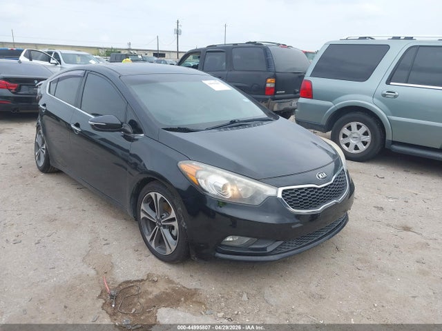 Salvage Kia Forte Image