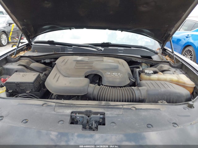 Dodge Charger Sxt
