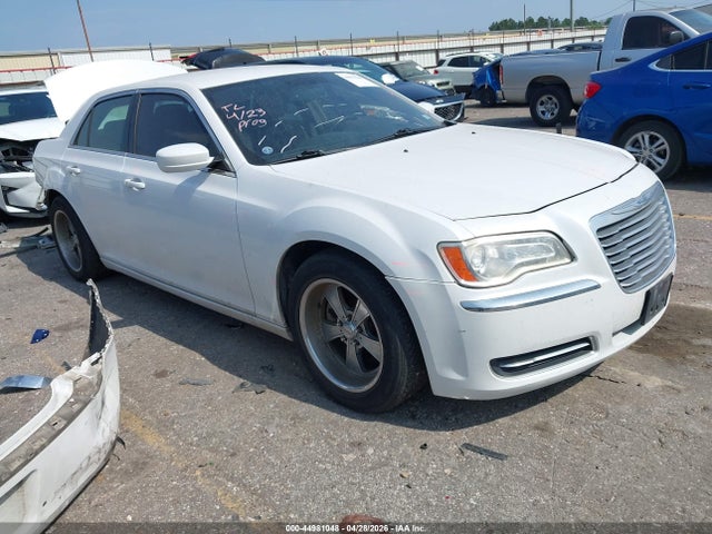 Salvage Chrysler 300 Image