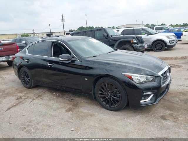 INFINITI Q50 Luxe