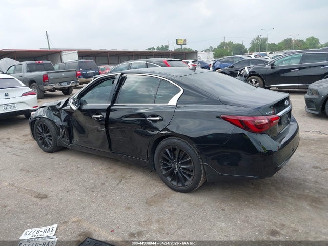 INFINITI Q50 Luxe