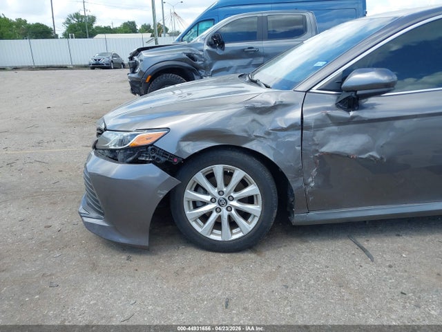Toyota Camry Le
