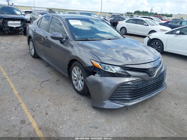Salvage Toyota Camry Image
