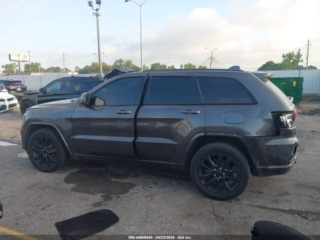 Jeep Grand Cherokee Altitude 4x4