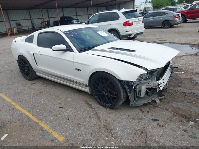 Salvage Ford Mustang Image