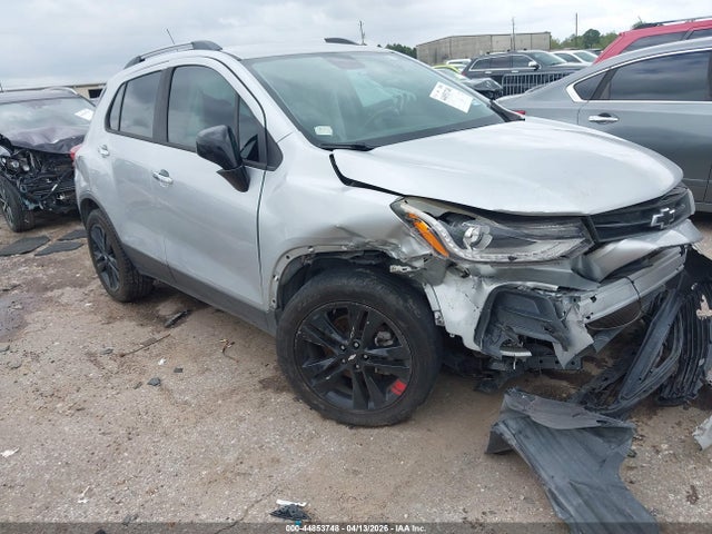 Salvage Chevrolet Trax Image