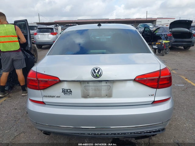 Volkswagen Passat 1.8t Se