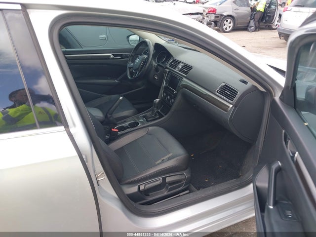 Volkswagen Passat 1.8t Se