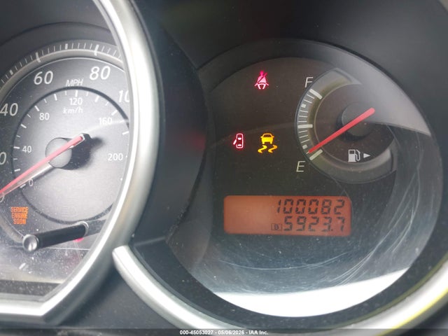 Nissan Versa 1.8 S