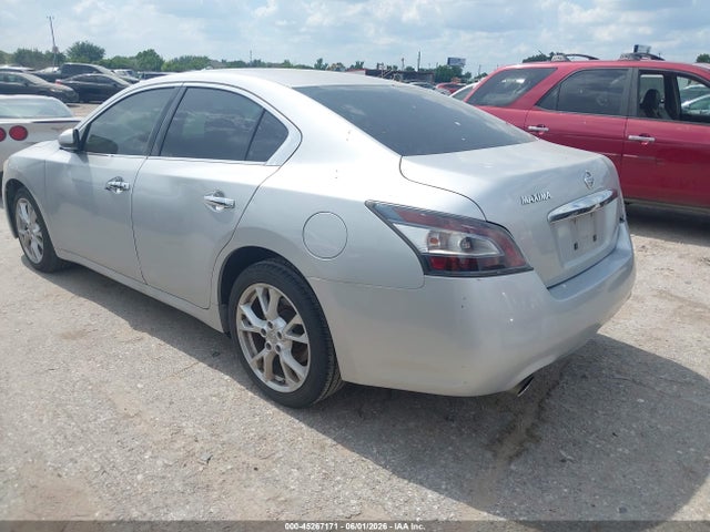 Nissan Maxima