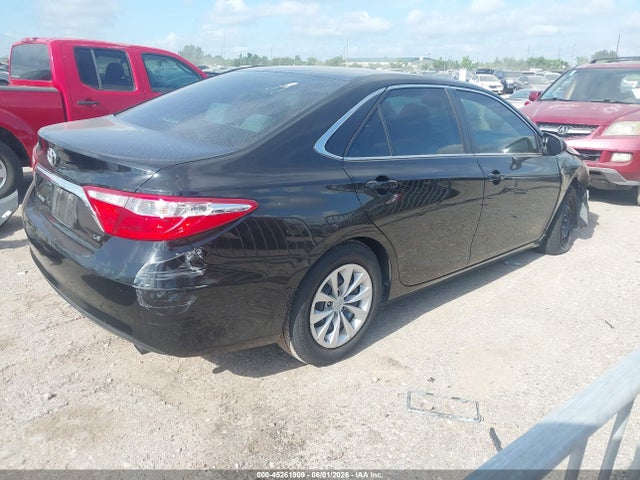Toyota Camry Le
