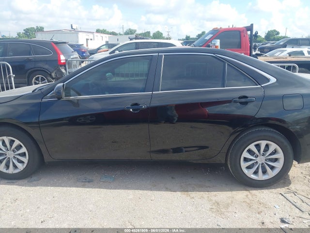 Toyota Camry Le